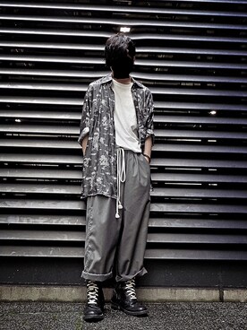 「usedのアイテム（Tシャツ/カットソー、グレー系）」を使った、Taigaさん（メンズ）の夏コーディネート