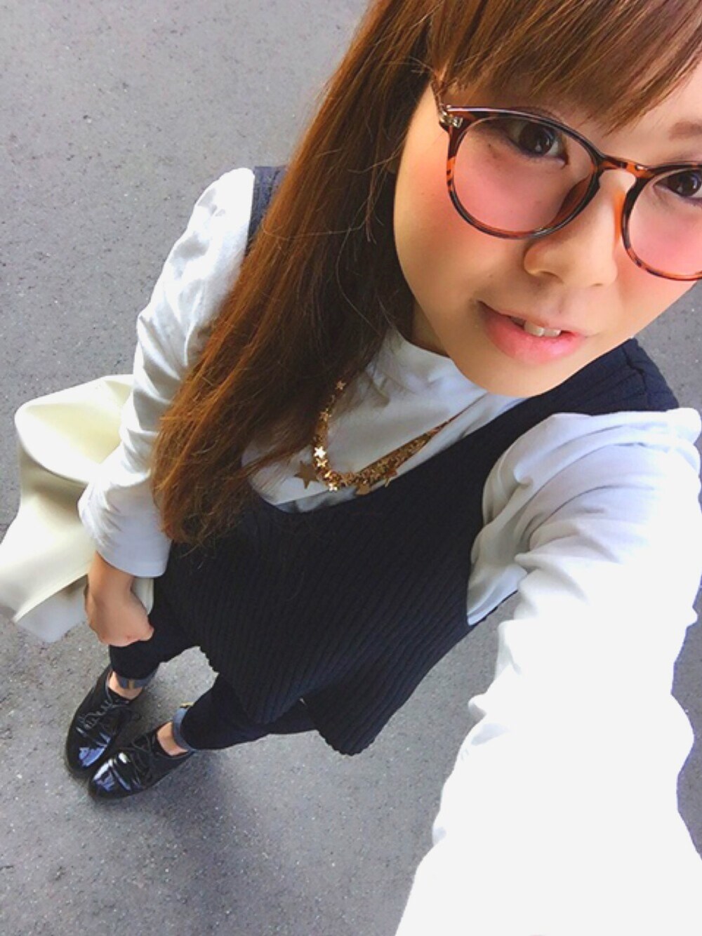 「URBANRESEARCH、GU、Q♥︎、ビスチェ、大人カジュアル、ドラフトUR」｜「雑貨屋さん🎀のアイテム（メガネ、その他）」を使った、ゆん⍤⑅さん（レディース・150cm）の春コーディネートの1枚目の写真