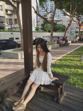 「FREE PEOPLE（フリーピープル）のアイテム（その他アウター）」を使った、何佩璇さん（レディース・157cm）の春コーディネート