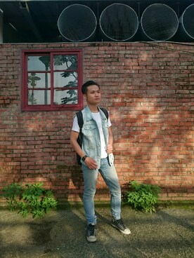 Hong Jie Weiさんのコーディネート