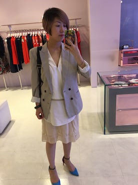 「RUPERT SANDERSON（ルパートサンダーソン）のアイテム」を使った、Cathyさん（レディース・165cm）の秋コーディネート