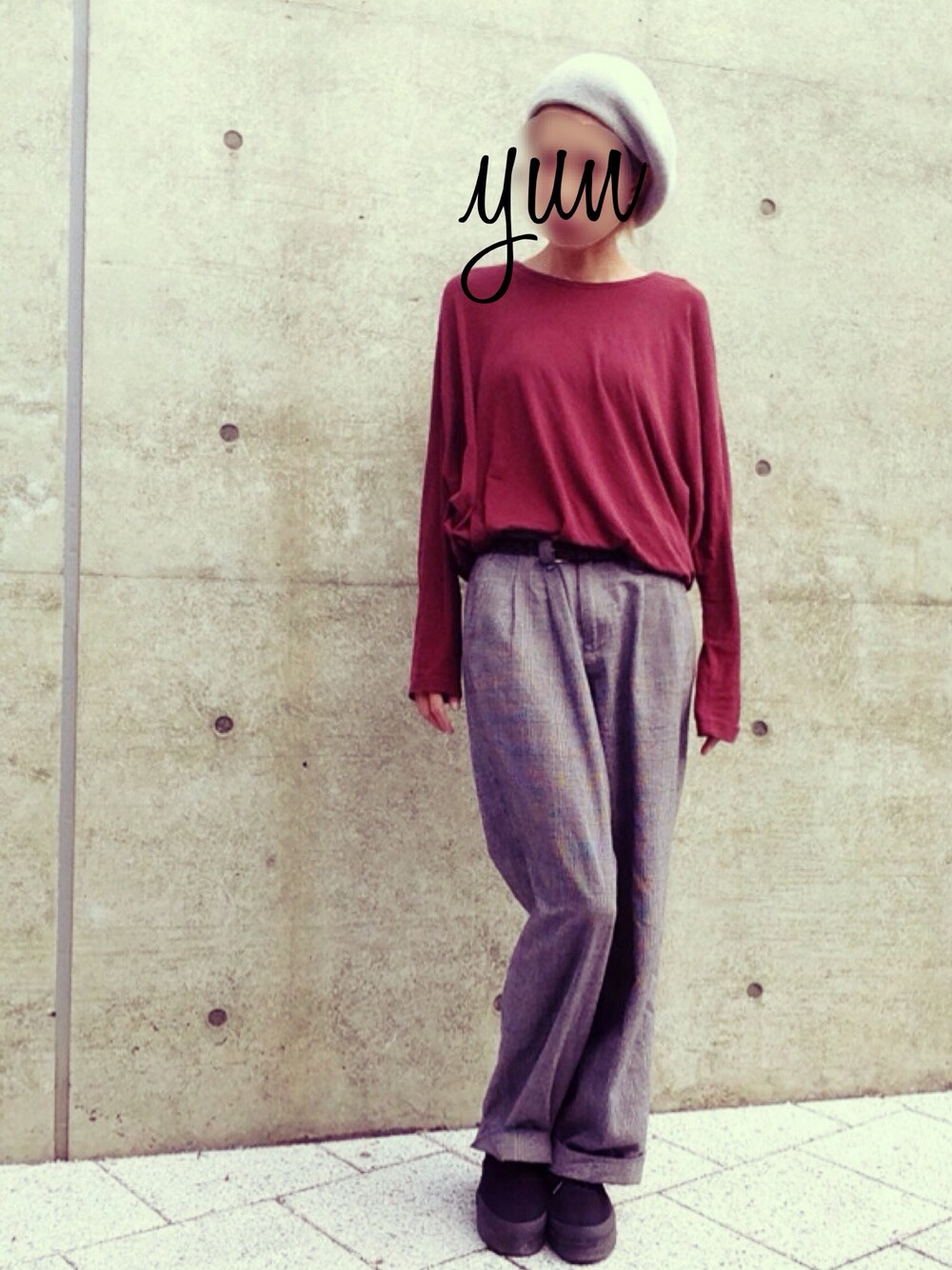 「チェック、チェックパンツ、ボルドー、ベレー帽」｜「STYLENANDAのアイテム（Tシャツ/カットソー、レッド系）」を使った、ゆんさん（レディース・158cm）の秋コーディネートの1枚目の写真