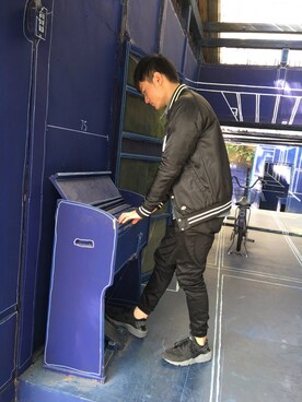 「Dickies（ディッキーズ）のアイテム（ナイロンジャケット）」を使った、大水共さん（メンズ・170cm）の冬コーディネート