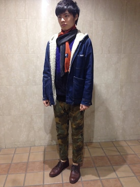 「迷彩パンツ」｜「アイテム（ニット/セーター）」を使った、藤丸竜一さん（メンズ・173cm）の冬コーディネート