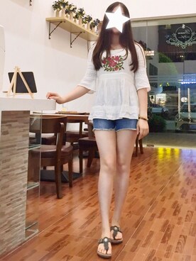 「Dr.Kongのアイテム」を使った、TorrinTungさん（レディース・164cm）の夏コーディネート