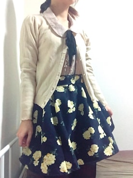 「ボウタイブラウス」｜さおにゃんさん（レディース・150cm）の秋コーディネート