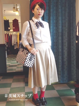 「茨城スナップ」｜「アイテム（ハンチング/ベレー帽）」を使った、柏 愛さん（レディース・153cm）の秋コーディネート