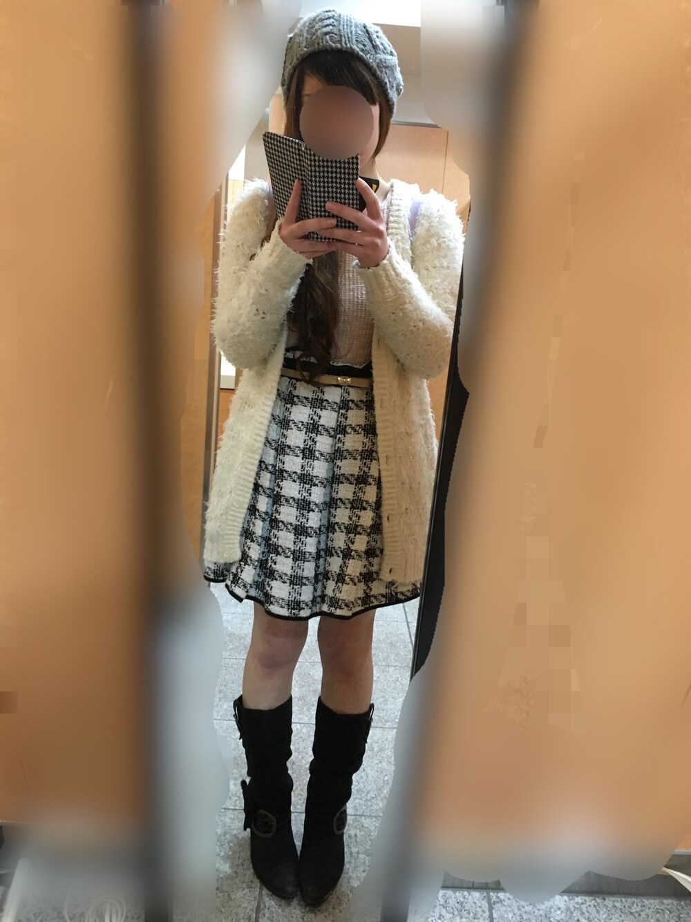 「ニット帽、ニット、モコモコ素材、ぬくぬく♡」｜「Honeysのアイテム（ニットキャップ/ビーニー、グレー系）」を使った、チロルさん（レディース・156cm）の冬コーディネートの1枚目の写真