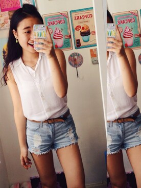 「Hollister（ホリスター）のアイテム（タンクトップ、ホワイト系）」を使った、jenniferdiazchanさん（レディース・160cm）の夏コーディネート