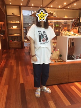 「セレクトショップのアイテム（Tシャツ/カットソー、ホワイト系）」を使った、岩﨑千弘さん（レディース・156cm）の夏コーディネート