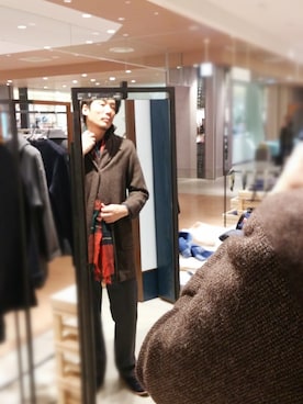 「アイテム（ステンカラーコート）」を使った、93さん（メンズ・183cm・30代）の冬コーディネート