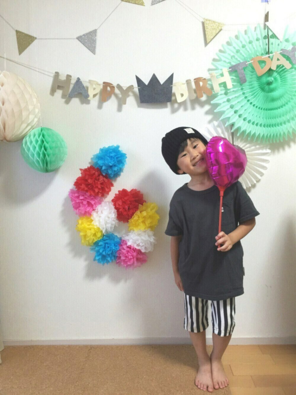 「おとこのこ、男の子、6歳、誕生日、リンクコーデ」｜「GLOBAL WORKのカラーニットワッチ/549210（ニットキャップ/ビーニー、ブラック系）」を使った、asahiさん（キッズ・110cm）の夏コーディネートの1枚目の写真