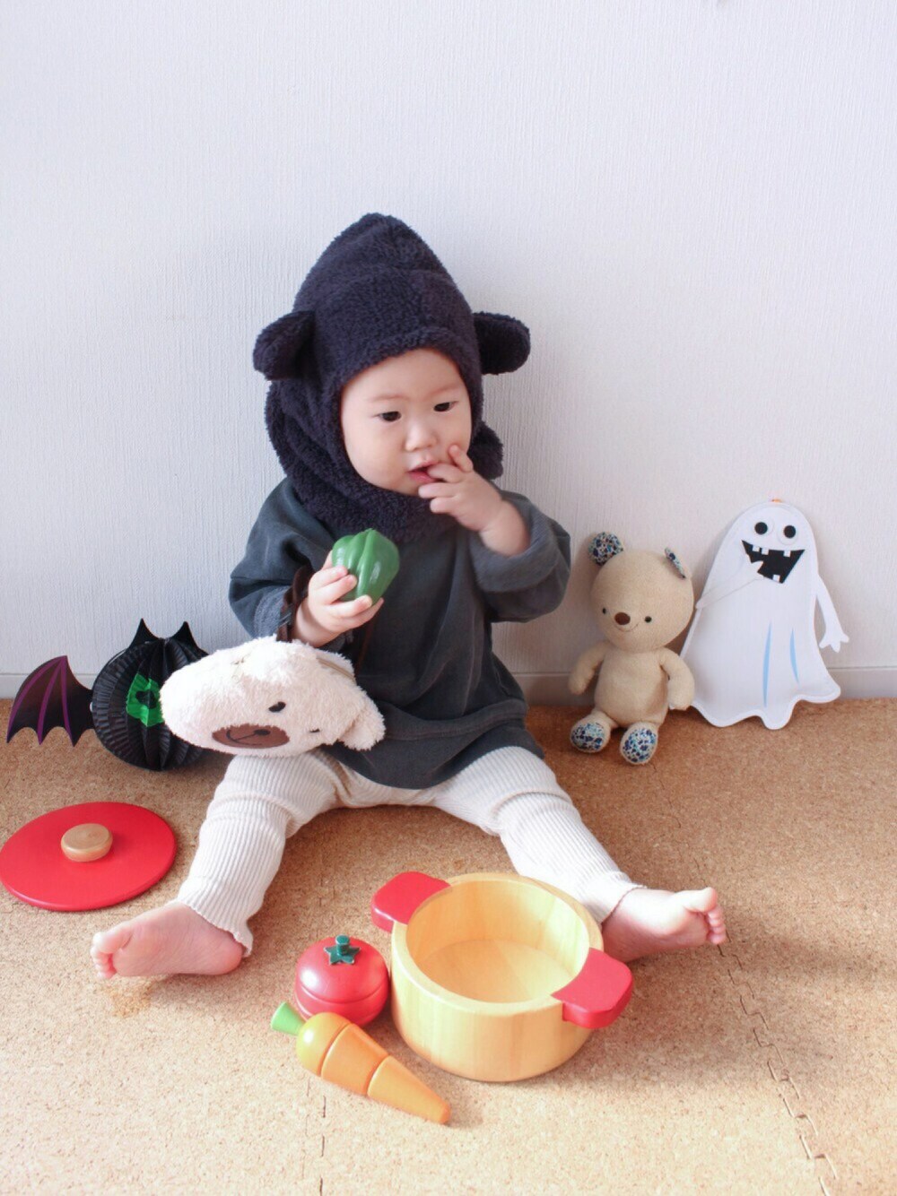 「おとこのこ、男の子、赤ちゃん、０歳、11ヶ月、ハロウィン、仮装、くまさん、HALLOWEEN2016、WEAR HALLOWEEN 2016」｜「韓国子供服のアイテム（帽子、グレー系）」を使った、asahiさん（キッズ・70cm）の秋コーディネートの1枚目の写真