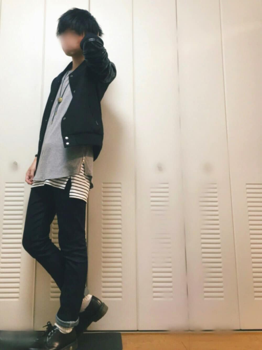 「休日スタイル、秋のコーデ、スキニー、オトナカジュアル、残してくれててありがとうございます、、や、ほんとうに。、ほんとほんと！」｜「unrelaxingのUR-36 PUレザーメルトンスタジャン （スタジャン、ブラック系）」を使った、(ю:】しょへさん（メンズ・172cm）の秋コーディネートの1枚目の写真
