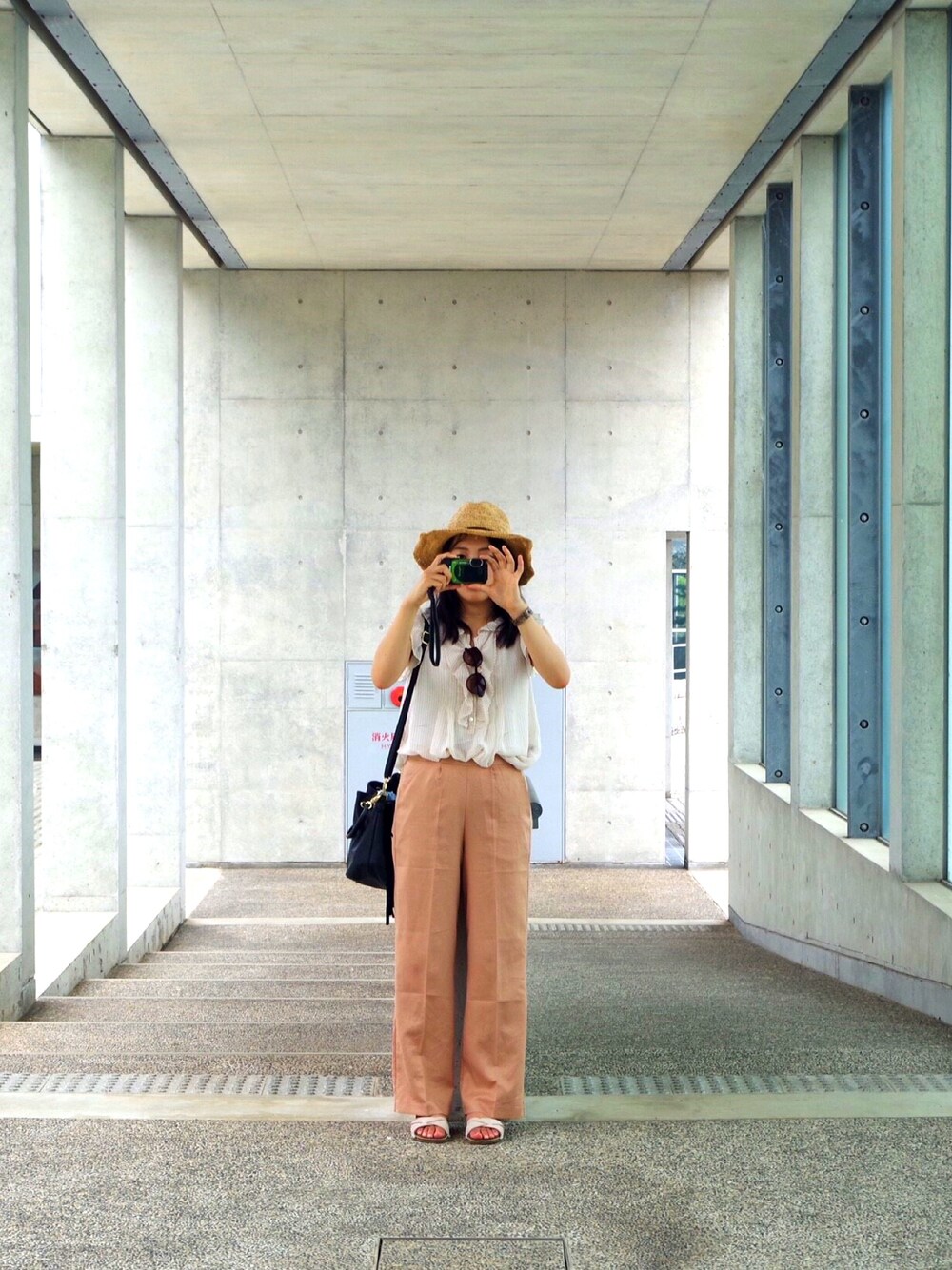 「夏コーデ」｜「GAPのアイテム（ハット、ベージュ系）」を使った、うり。さん（レディース・158cm）の夏コーディネートの1枚目の写真