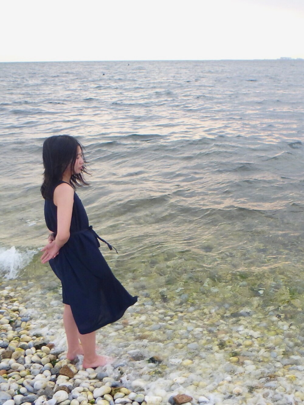 「海」｜「おさがり。のアイテム（ワンピース、ブラック系）」を使った、うり。さん（レディース・158cm）の夏コーディネートの1枚目の写真