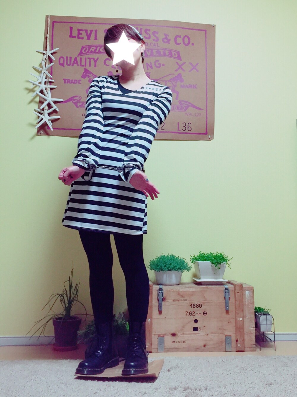 「ハロウィン、Halloween 2015、囚人服、ボーダーワンピース、Dr.Martens」｜「no brandのアイテム（ワンピース、ホワイト系）」を使った、aoiさん（レディース・157cm）の秋コーディネートの1枚目の写真