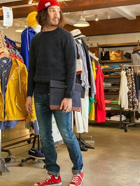 「URBAN RESEARCH（アーバンリサーチ）のアイテム（ニットキャップ/ビーニー）」を使った、マスダユーアールさん（メンズ・178cm）の春コーディネート