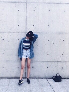 「アイテム（チューブトップ、ブルー系）」を使った、YTさん（レディース・164cm）の秋コーディネート