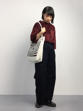 「VISION（ヴィジョン）のアイテム（バッグ）」を使った、あこさん（レディース・158cm）の秋コーディネート