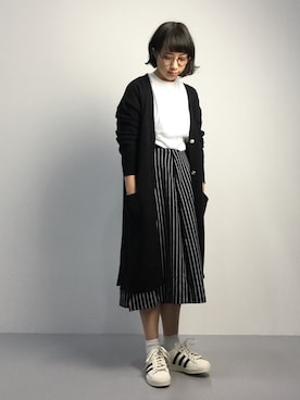 「HELIOPOLE（エリオポール）のアイテム（スニーカー）」を使った、あこさん（レディース・158cm）の秋コーディネート