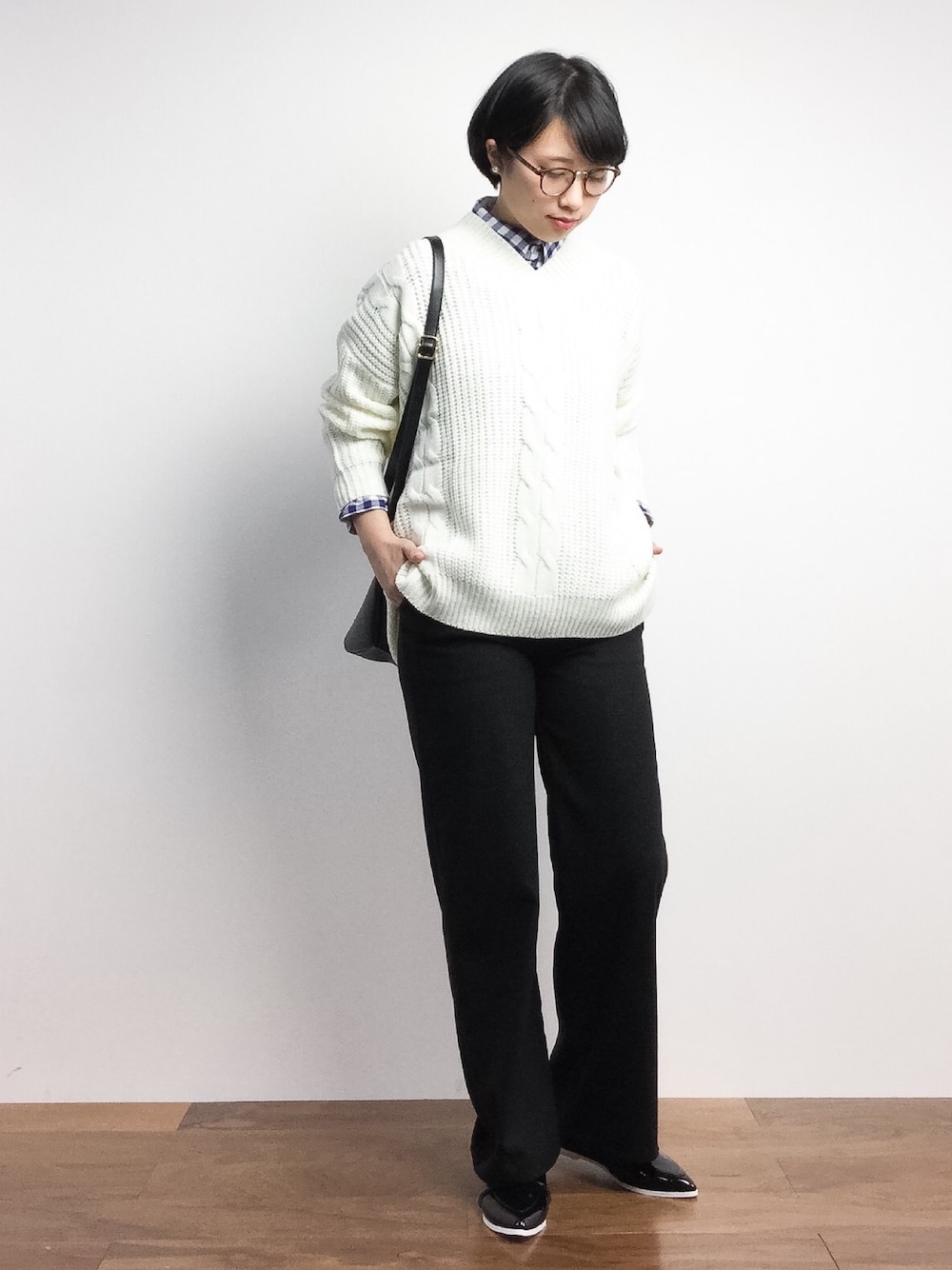 「Andemiuのリバーシブルシャツ 715737（シャツ/ブラウス、ブルー系）」を使った、あこさん（レディース・158cm）の春コーディネートの1枚目の写真