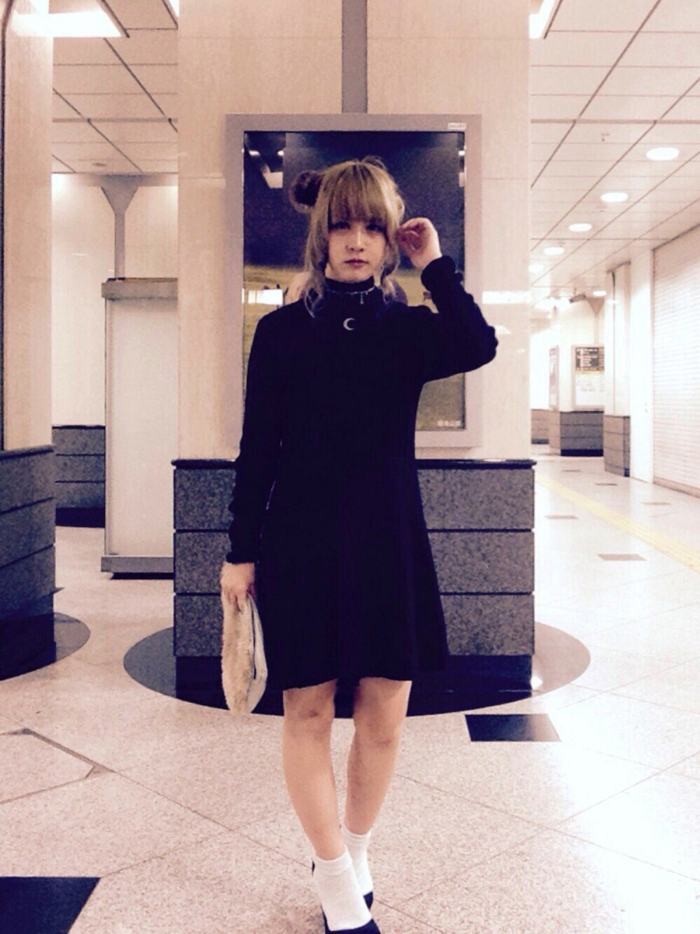 「PAMEO POSEの【先行予約】MOON KNIT ONEPIECE（ワンピース/ドレス、ブラック系）」を使った、☪AK☪さん（レディース・154cm）の春コーディネートの1枚目の写真