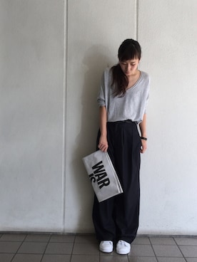 「アイテム（クラッチバッグ）」を使った、SHIZUKAさん（レディース・161cm・20代）の秋コーディネート