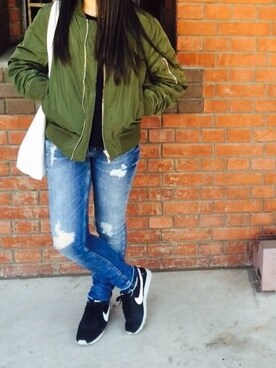 「黒ニット」｜EMOさん（レディース・150cm）の冬コーディネート