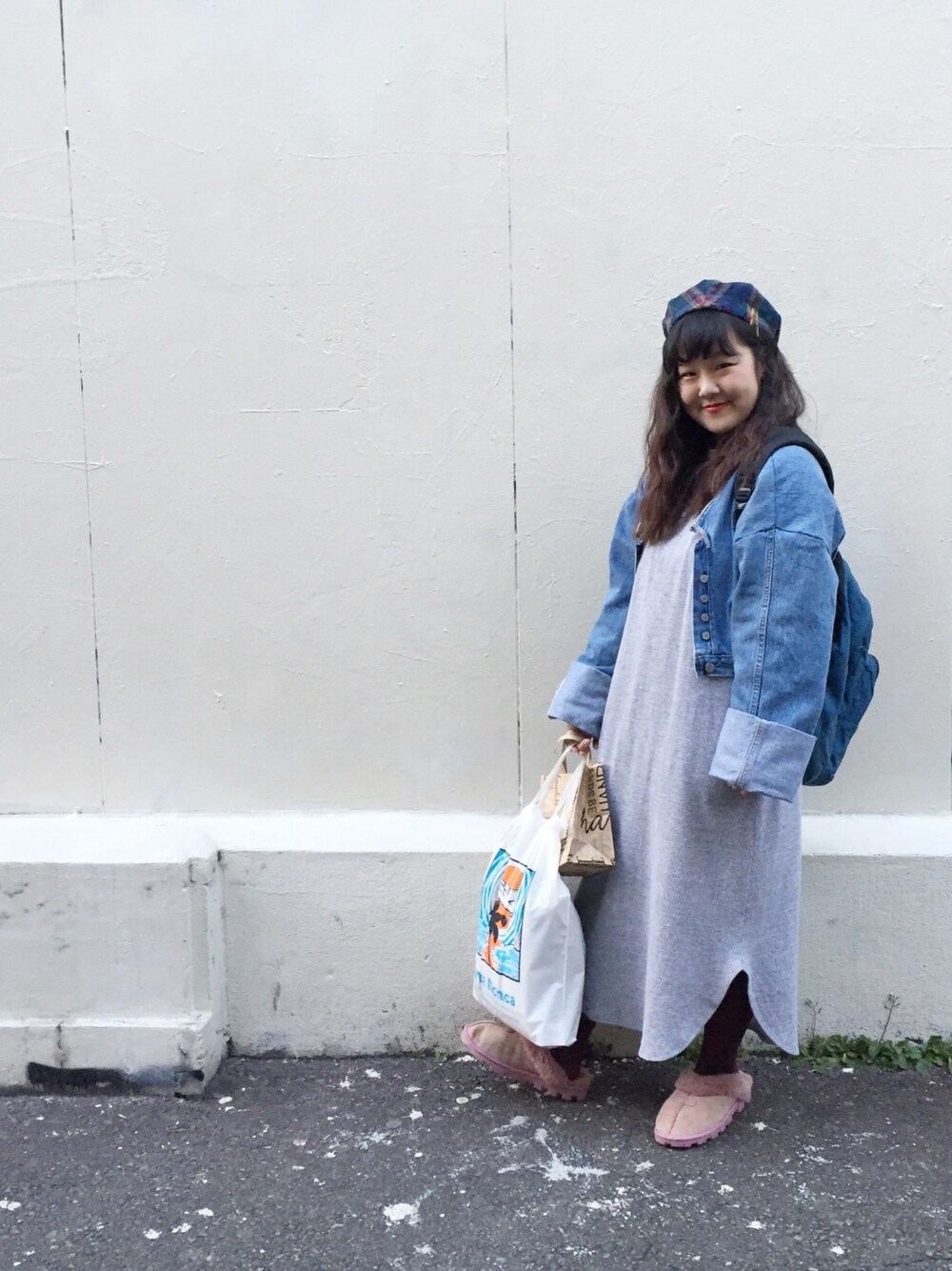 「リメイク、Levis、ワンピース、UGG、jansport、古着、vintage、all used、PANAMABOY、cross」｜「REMAKE ITEMのアイテム（デニムジャケット、ブルー系）」を使った、C▲na ?さん（レディース・160cm）の冬コーディネートの1枚目の写真