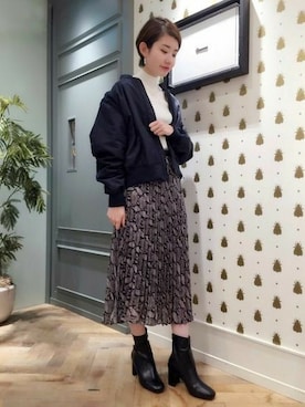 「アパートバイローリーズ」｜「アイテム（MA-1）」を使った、kiiさん（レディース・165cm）の秋コーディネート