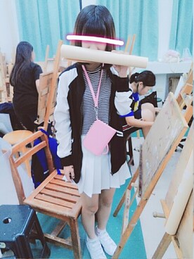 「RAINBOW SHOPのアイテム（スカート）」を使った、Daisy Yaoさん（レディース・158cm）の秋コーディネート