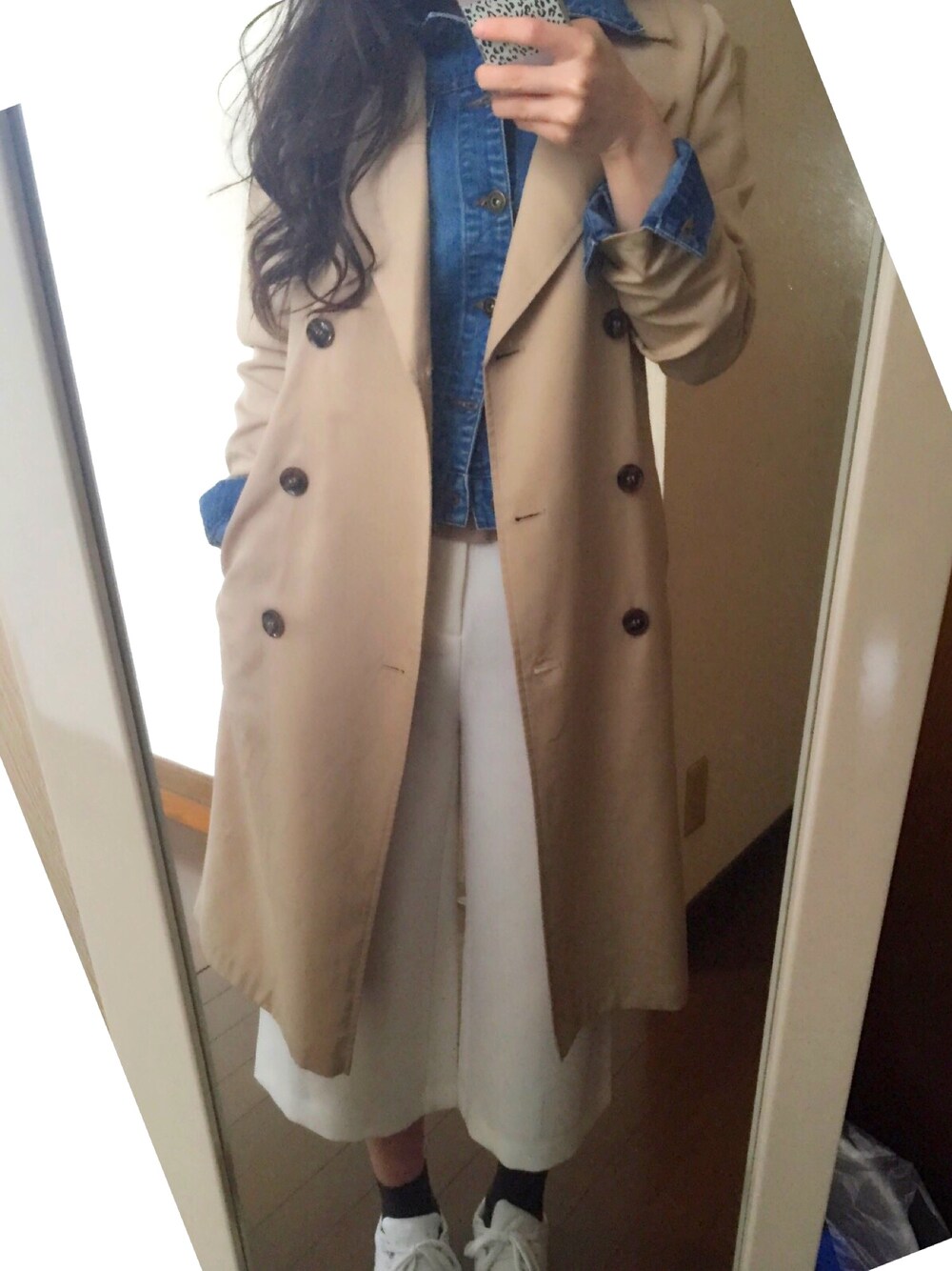 「DazyClairのアイテム（トレンチコート、ベージュ系）」を使った、Hazuさん（レディース・158cm）の春コーディネートの1枚目の写真