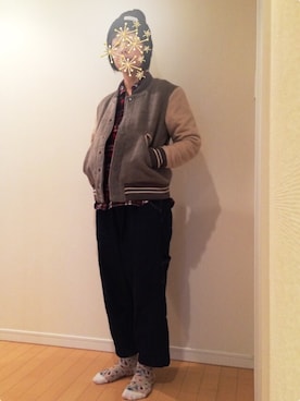 「ペインターパンツ」｜「アイテム（スタジャン）」を使った、ゆいこさん（レディース・160cm）の冬コーディネート