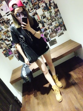 「Chrome Hearts」｜「アイテム（その他シューズ）」を使った、Ms Amandaさん（レディース・163cm）の夏コーディネート