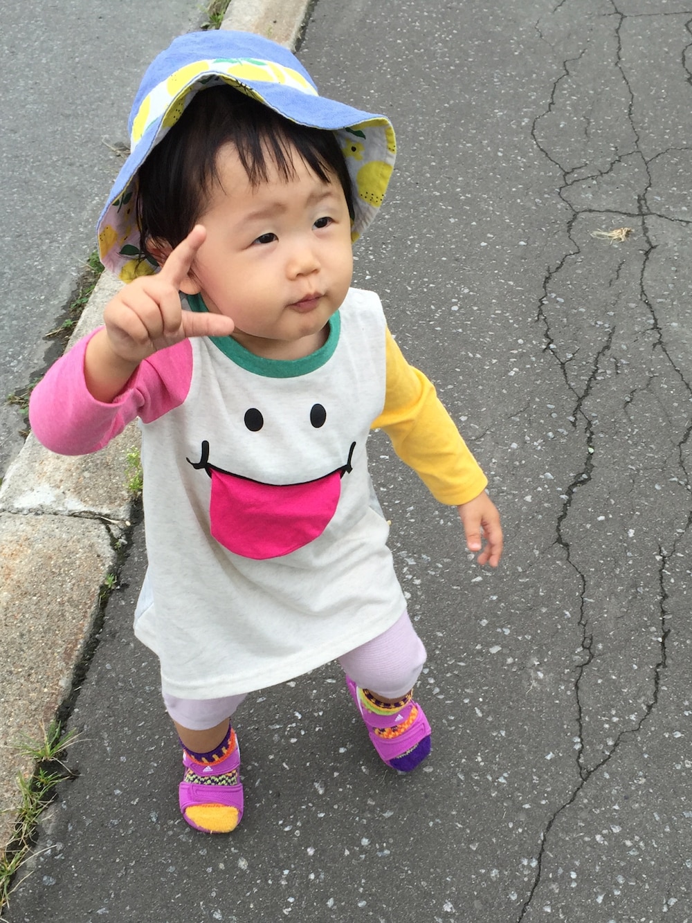 「ラブ＆ピース2015」｜「しまむらのアイテム（チュニック、その他）」を使った、うりんこ。さん（キッズ・80cm）の秋コーディネートの1枚目の写真