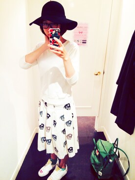 「cotton on」｜「アイテム（帽子）」を使った、Sylviaさん（レディース・170cm）の冬コーディネート