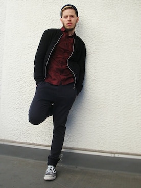 「TOPMAN（トップマン）のアイテム（トップス）」を使った、TOPMAN プロモーション クレイさん（メンズ・178cm）の冬コーディネート