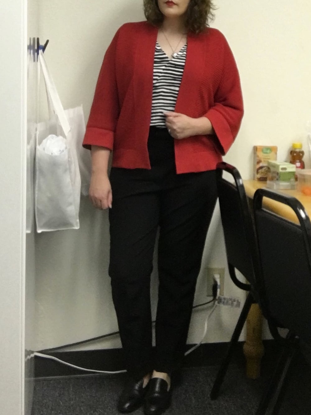 「stripes、kimono、WORKWEAR」｜「JIL SANDERのアイテム（スラックス、ブラック系）」を使った、mandarkさん（レディース・157cm）の秋コーディネートの1枚目の写真