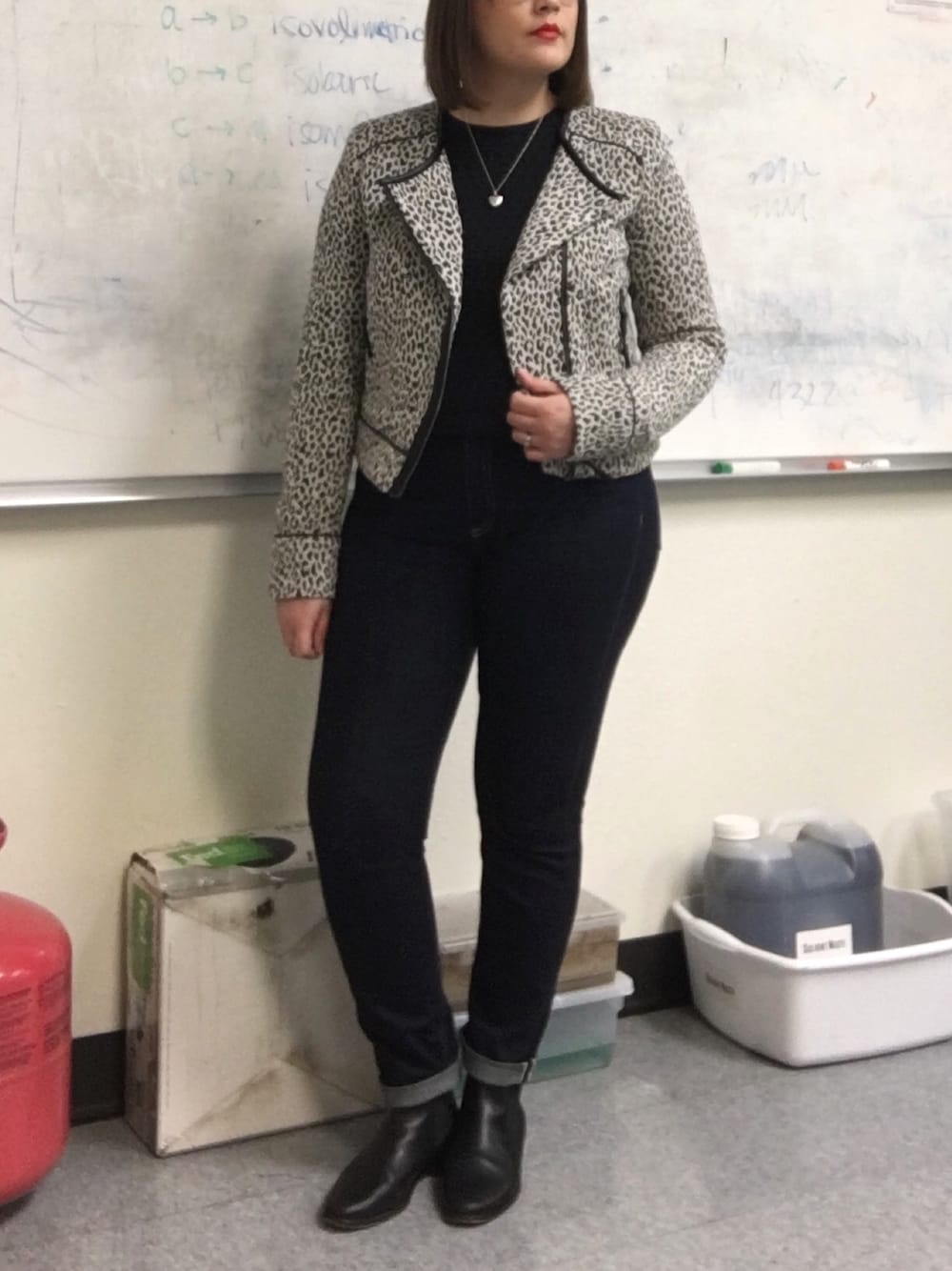 「leopard、MOTO」｜「rag & boneのアイテム（デニムパンツ、ブルー系）」を使った、mandarkさん（レディース・157cm）の冬コーディネートの1枚目の写真