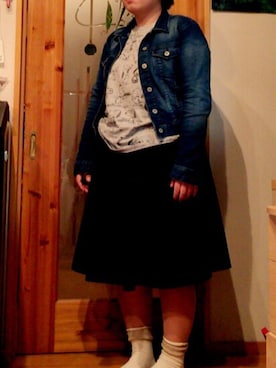 「E hyphen world gallery（イーハイフンワールドギャラリー）のアイテム（スカート、ブラック系）」を使った、かりんさん（レディース・157cm）の夏コーディネート