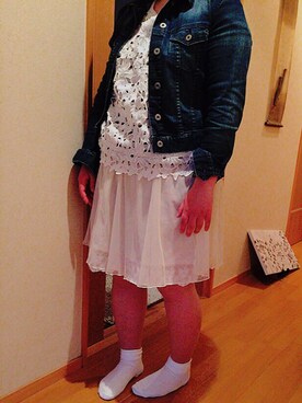 「？のアイテム（スカート、ホワイト系）」を使った、かりんさん（レディース・157cm）の夏コーディネート