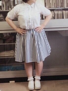 「？のアイテム（スカート、ホワイト系）」を使った、かりんさん（レディース・157cm）の夏コーディネート