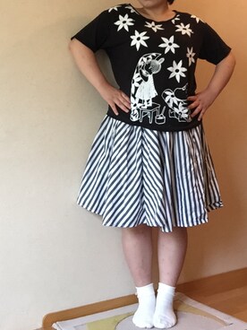 「UNIQLO（ユニクロ）のアイテム（Tシャツ/カットソー、ブラック系）」を使った、かりんさん（レディース・157cm）の夏コーディネート