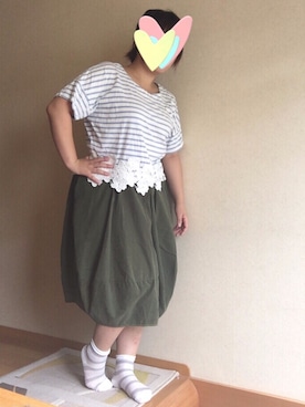 「AS KNOW AS plus（アズノゥアズプラス）のアイテム（スカート、グリーン系）」を使った、かりんさん（レディース・157cm）の秋コーディネート