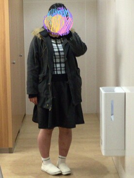 「OUTLET（アウトレット）のアイテム（スカート、ブラック系）」を使った、かりんさん（レディース・157cm）の秋コーディネート