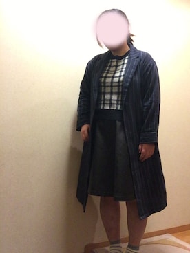 「NICE CLAUP（ナイスクラップ）のアイテム（トップス、ブラック系）」を使った、かりんさん（レディース・157cm）の秋コーディネート