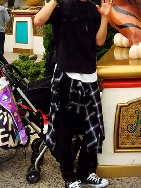 「H&M（エイチ・アンド・エム）のアイテム（タンクトップ、ホワイト系）」を使った、こーきさん（メンズ・182cm）の秋コーディネート