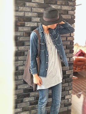 「DRKSHDW by RICK OWENS（ダークシャドウ バイ リックオウエンス）のアイテム（トートバッグ）」を使った、Яөія﻿aさん（メンズ・174cm）の秋コーディネート