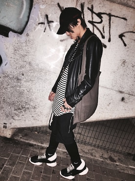「DRKSHDW by RICK OWENS（ダークシャドウ バイ リックオウエンス）のアイテム（トートバッグ）」を使った、Яөія﻿aさん（メンズ・174cm）の冬コーディネート